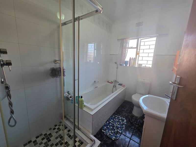 3 Bedroom Property for Sale in Richmond Estate Western Cape